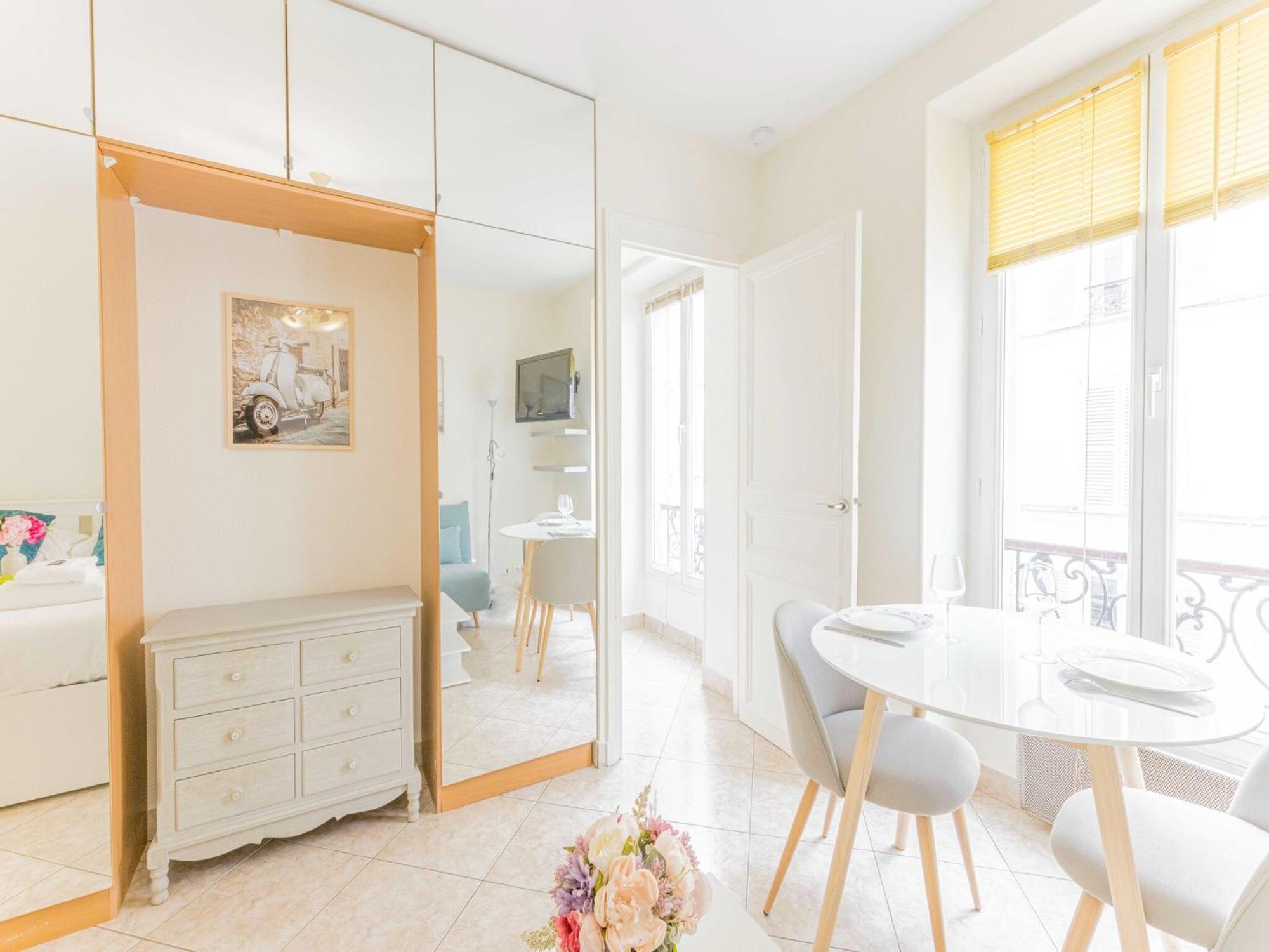 Cosy Studio For Two Tour Eiffel Champs De Mars Paris Eksteriør billede